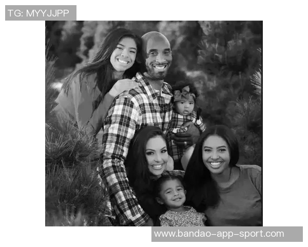 瓦妮莎为大女儿庆生分享温馨瞬间表达父母永恒的爱意与祝福 瓦妮莎为大女儿庆生分享温馨瞬间表达父母永恒的爱意与祝福